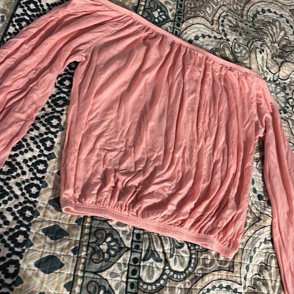 Pink Off Shoulder Top - Picture 3 of 9
